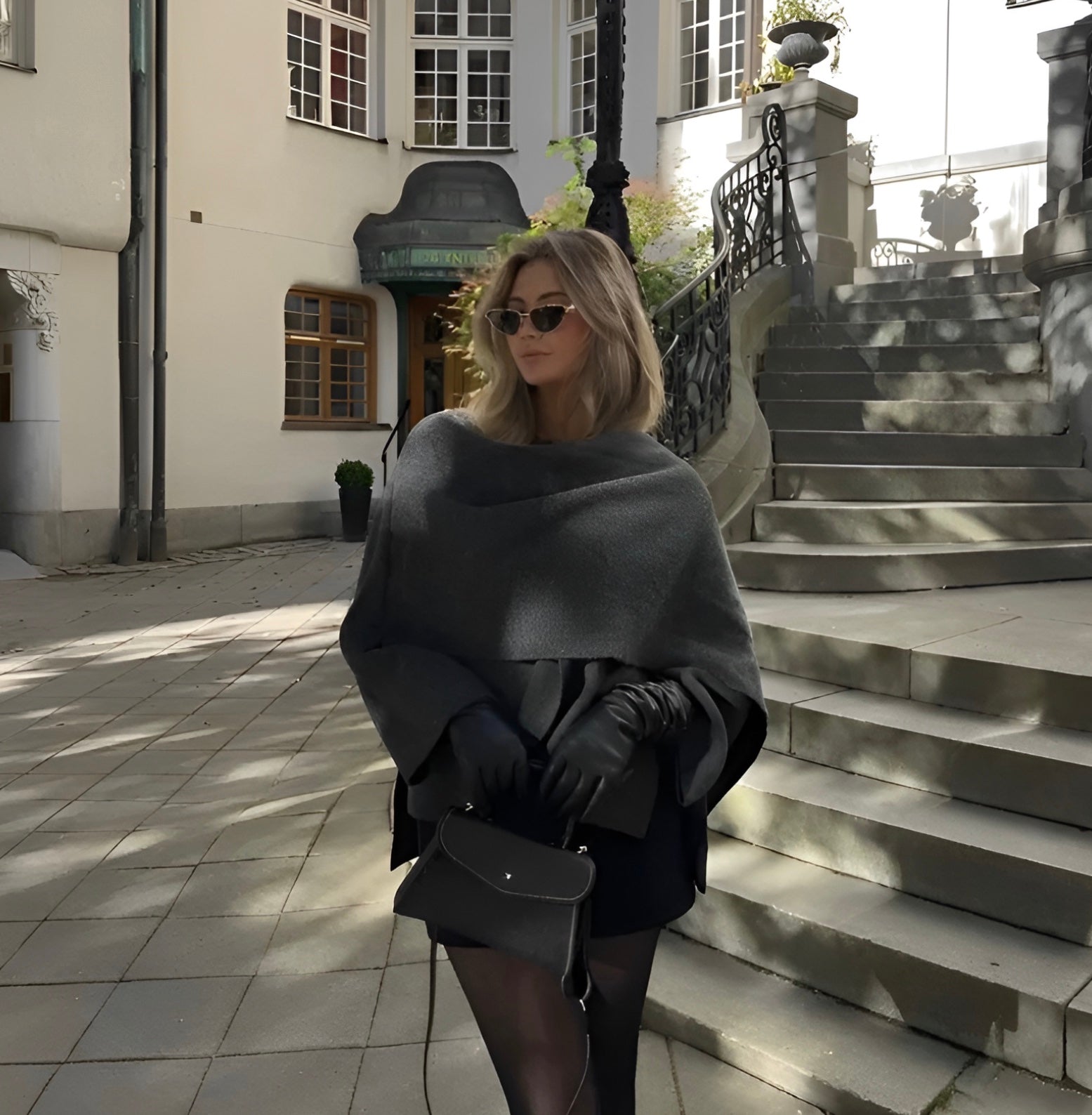 Maya | Dames Elegante Gedrapeerde Cape-Jas