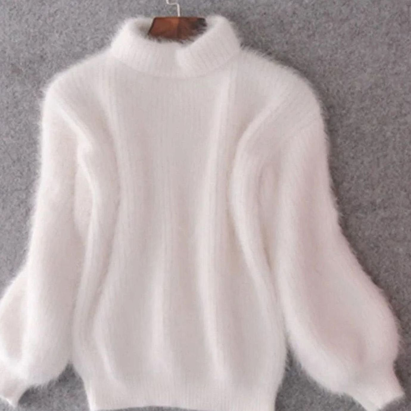 Lena | Damen Flauschiger Rollkragen Pullover mit hohem Kragen Weicher Winterstrick