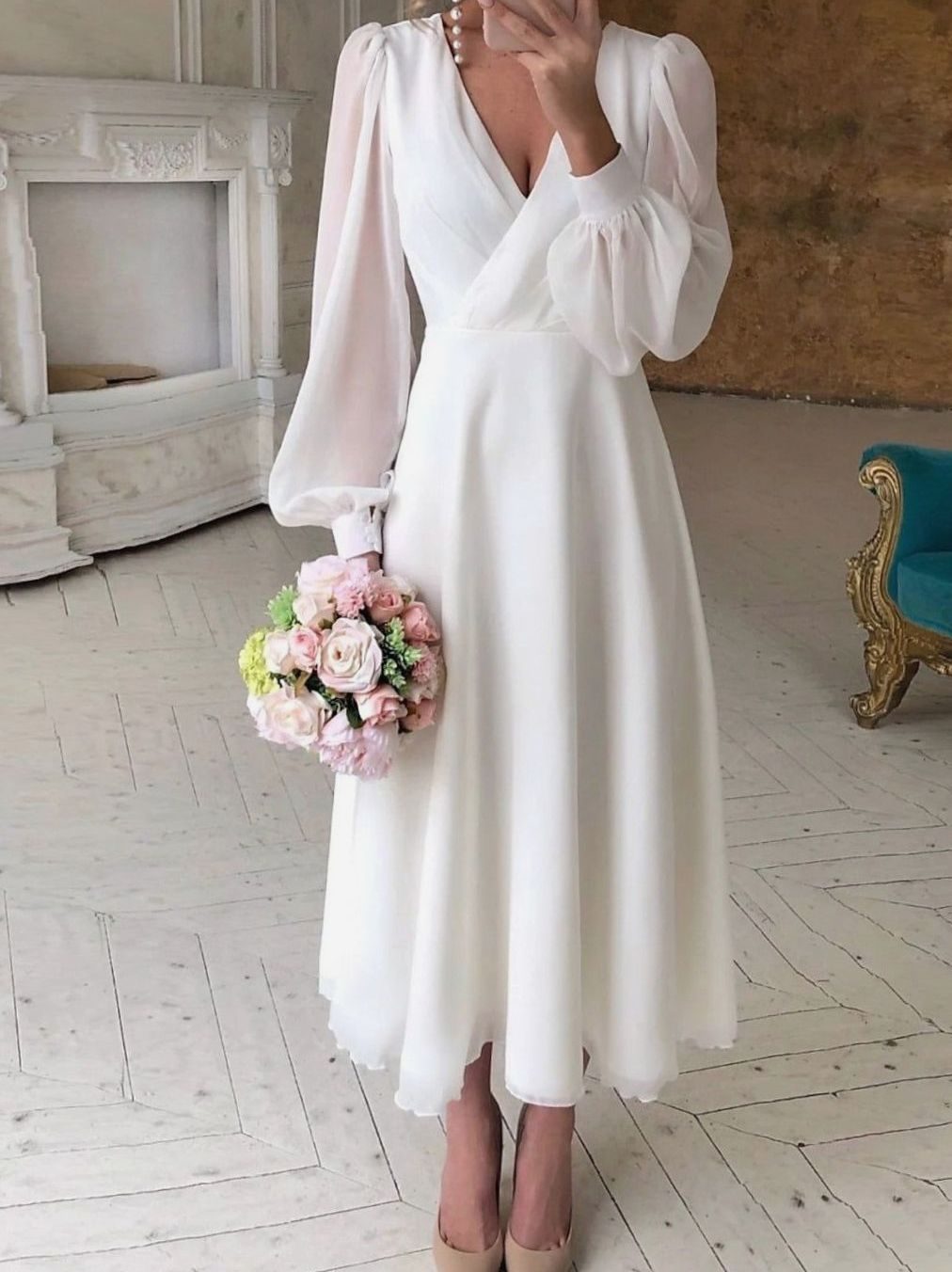 Elisabeth | Damen Fließendes Brautkleid Langarm V-Ausschnitt Midi Chiffon