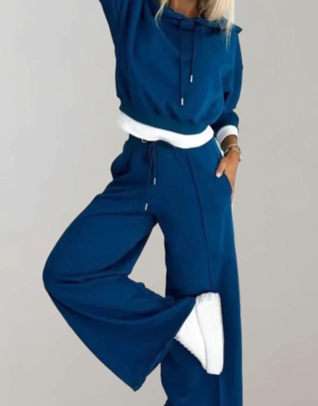 Leonie | Damen Freizeit Hoodie Jogginganzug Set mit Weitem Hosenbein