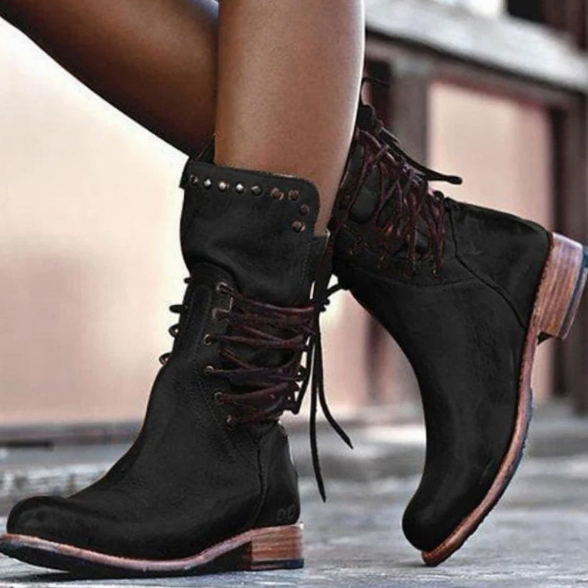 Anna | Enkellaarsjes Dames Vintage Veterschoenen Blokhak Nietendetail